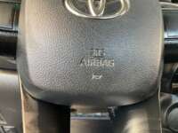 Toyota Hilux 2019 2p Cabina Sencilla L4/2.7 Man 2019 Toyota Hilux Venta Interiores 10