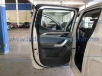 Chevrolet S10 Max 2023 4p Doble Cabina L4/2.4 Man 2023 Chevrolet S10 Ingreso Interiores 16