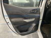 Nissan NP300 Doble Cabina 2020  IMG_9914