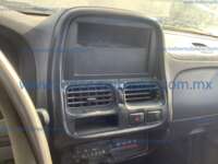 Nissan NP300 2011  2011 Nissan NP300 Ingreso Interiores 4