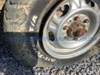 Nissan NP300 2011  2011 Nissan NP300 Ingreso Llantas 3