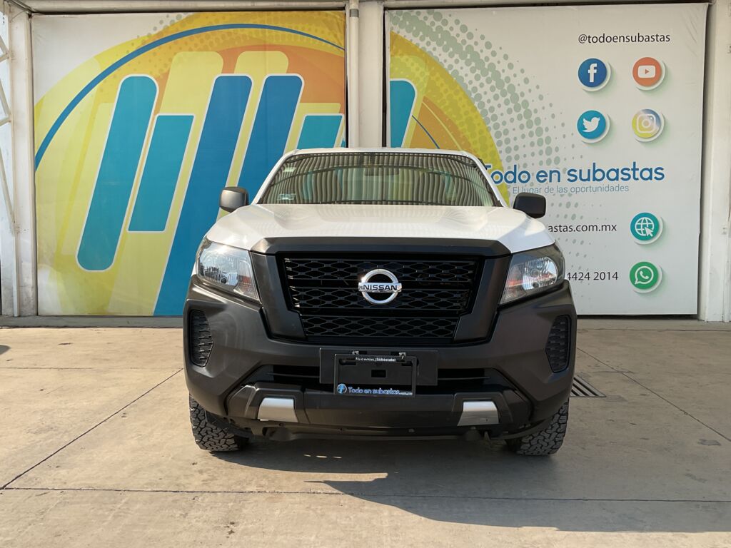 Nissan NP300 Frontier 2021 4p SE L4/2.5 Man 2021 Nissan NP300 Frontier Venta Exteriores 2