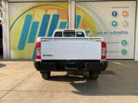 Nissan NP300 Frontier 2021 4p SE L4/2.5 Man 2021 Nissan NP300 Frontier Venta Exteriores 6