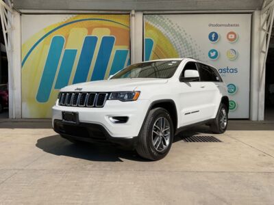 Jeep Grand Cherokee 2018 5p Laredo V6/3.6 Aut  