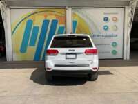 Jeep Grand Cherokee 2018 5p Laredo V6/3.6 Aut   2018 Jeep Grand Cherokee Venta Exteriores 6
