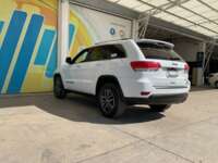 Jeep Grand Cherokee 2018 5p Laredo V6/3.6 Aut   2018 Jeep Grand Cherokee Venta Exteriores 7
