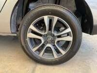 Renault Logan 2023  2023 Renault Logan Venta Llantas 4