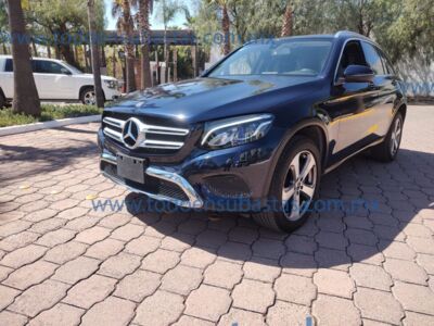 Mercedes-Benz Clase GLC 2019 5p 300 Off Road Paquete Panoramic Sunroof L4/2.0/T 9G-Tronic Plus
