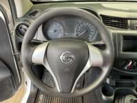 Nissan NP300 Doble Cabina 2017  2017 Nissan NP300 Doble Cabina Venta Interiores 1