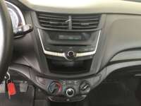 Chevrolet Aveo 2018 4p LS L4/1.5 Man 2018 Chevrolet Aveo Venta Interiores 3