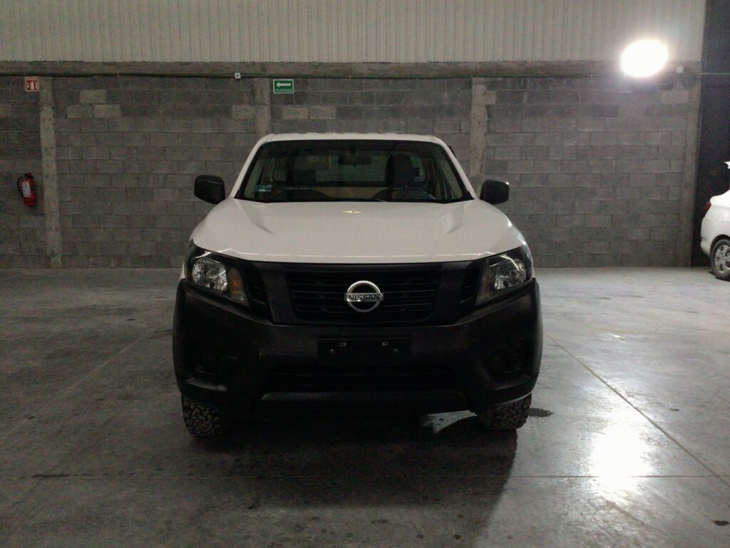 Nissan NP300 Pick Up 2020 2p L4/2.5 Man A/A 2020 Nissan NP300 Pick Up Venta Exteriores 2