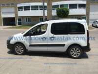 Peugeot Partner Tepee 2019 5p L4/1.6/T Diesel Man 2019 Peugeot Partner Ingreso Exteriores 7