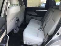 Toyota Highlander 2019 5p LE V6/3.5 Aut 2019 Toyota Highlander Venta Interiores 19