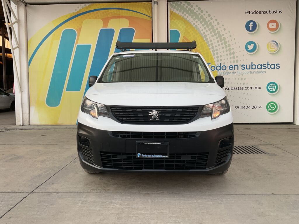 Peugeot Partner 2021 5p L4/1.6/T Diesel Man 2021 Peugeot Partner Venta Exteriores 2