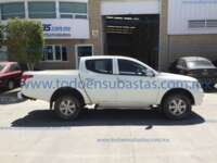 Mitsubishi L200 2016 4p Doble L4/2.5/T Diesel Man 4X4 2016 Mitsubishi L200 Ingreso Exteriores 3