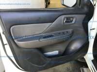 Mitsubishi L200 2016 4p Doble L4/2.5/T Diesel Man 4X4 2016 Mitsubishi L200 Ingreso Interiores 11