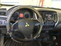Mitsubishi L200 2016 4p Doble L4/2.5/T Diesel Man 4X4 2016 Mitsubishi L200 Ingreso Interiores 0