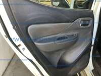 Mitsubishi L200 2016 4p Doble L4/2.5/T Diesel Man 4X4 2016 Mitsubishi L200 Ingreso Interiores 13