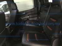 GMC Sierra 2020 4p AT4 CarbonPro Crew Cab V8/6.2 Aut FB815011-4E49-4324-BBED-1AEF8F746934