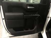 Chevrolet Silverado 2021 4p 1500 Custom Doble Cab V8/5.3 Aut 4x4 2021 Chevrolet Silverado Venta Interiores 17