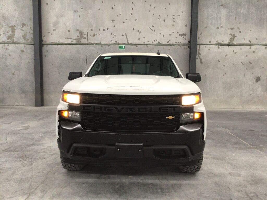 Chevrolet Silverado 2021 4p WT Doble Cabina 4X4 V6/4.3 Aut  2021 Chevrolet Silverado Venta Exteriores 2