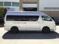 Toyota Hiace 2019 5p L4/2.7 Man 15/Pas 2019 Toyota Hiace Venta Exteriores 4