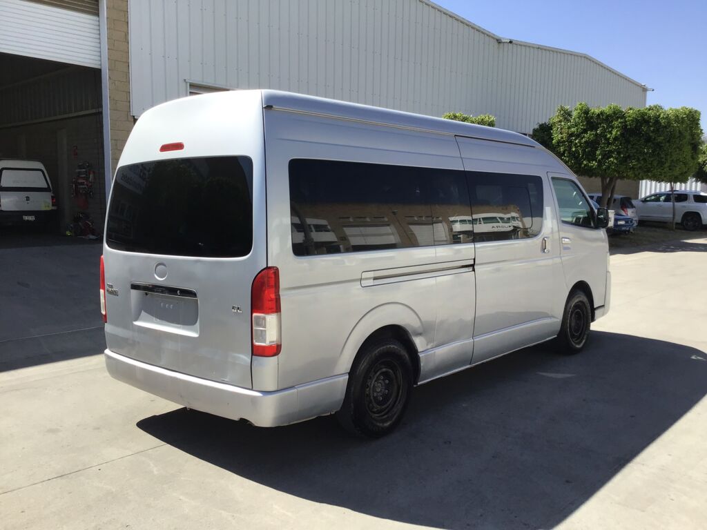 Toyota Hiace 2019 5p L4/2.7 Man 15/Pas 2019 Toyota Hiace Venta Exteriores 5