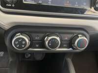 Nissan Versa 2021 4p Advance L4/1.6 Man     2021 Nissan Versa Venta Interiores 10