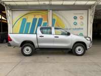 Toyota Hilux 2019 4p Doble Cabina Base L4/2.7 Man  2019 Toyota Hilux Venta Exteriores 4