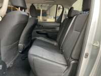 Toyota Hilux 2019 4p Doble Cabina Base L4/2.7 Man  2019 Toyota Hilux Venta Interiores 16