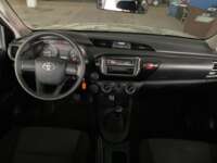 Toyota Hilux 2019 4p Doble Cabina Base L4/2.7 Man  2019 Toyota Hilux Venta Interiores 4