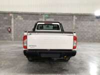 Nissan NP300 Estacas 2018 2p L4/2.5 Man D/H Paq. Seg. 2018 Nissan NP300 Estacas Venta Exteriores 6
