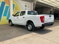 Nissan NP300 Doble Cabina 2020 4p SE L4/2.5 Man A/A Paq. Seg. 2020 Nissan NP300 Doble Cabina Venta Exteriores 7