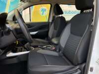 Nissan NP300 Frontier 2021 4p SE L4/2.5 Man 2021 Nissan NP300 Frontier Venta Interiores 18