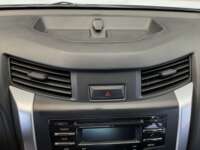 Nissan NP300 Frontier 2021 4p SE L4/2.5 Man 2021 Nissan NP300 Frontier Venta Interiores 7