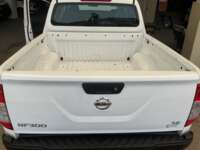 Nissan NP300 Doble Cabina 2020 4p SE L4/2.5 Man A/A Paq. Seg. 2020 Nissan NP300 Doble Cabina Venta Cajuela 1