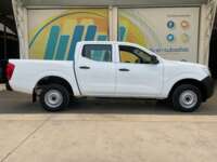 Nissan NP300 Doble Cabina 2020 4p SE L4/2.5 Man A/A Paq. Seg. 2020 Nissan NP300 Doble Cabina Venta Exteriores 4
