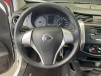 Nissan NP300 Doble Cabina 2020 4p SE L4/2.5 Man A/A Paq. Seg. 2020 Nissan NP300 Doble Cabina Venta Interiores 1