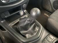 Nissan NP300 Doble Cabina 2020 4p SE L4/2.5 Man A/A Paq. Seg. 2020 Nissan NP300 Doble Cabina Venta Interiores 8