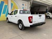 Nissan NP300 Doble Cabina 2019 4p SE L4/2.5 Man A/A Paq. Seg. 2019 Nissan NP300 Doble Cabina Venta Exteriores 7