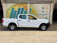 Nissan NP300 Doble Cabina 2019 4p SE L4/2.5 Man A/A Paq. Seg. 2019 Nissan NP300 Doble Cabina Venta Exteriores 4
