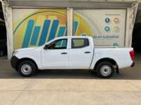 Nissan NP300 Doble Cabina 2019 4p SE L4/2.5 Man A/A Paq. Seg. 2019 Nissan NP300 Doble Cabina Venta Exteriores 8