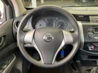 Nissan NP300 Doble Cabina 2019 4p SE L4/2.5 Man A/A Paq. Seg. 2019 Nissan NP300 Doble Cabina Venta Interiores 1
