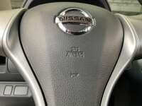 Nissan NP300 Doble Cabina 2019 4p SE L4/2.5 Man A/A Paq. Seg. 2019 Nissan NP300 Doble Cabina Venta Interiores 10
