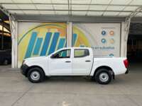 Nissan NP300 Doble Cabina 2019 4p SE L4/2.5 Man A/A Paq. Seg. 2019 Nissan NP300 Doble Cabina Venta Exteriores 8