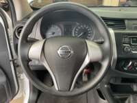 Nissan NP300 Doble Cabina 2019 4p SE L4/2.5 Man A/A Paq. Seg. 2019 Nissan NP300 Doble Cabina Venta Interiores 1
