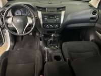Nissan NP300 Doble Cabina 2019 4p SE L4/2.5 Man A/A Paq. Seg. 2019 Nissan NP300 Doble Cabina Venta Interiores 4