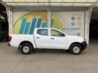 Nissan NP300 Doble Cabina 2019 4p SE L4/2.5 Man A/A Paq. Seg. 2019 Nissan NP300 Doble Cabina Venta Exteriores 4