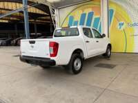 Nissan NP300 Doble Cabina 2019 4p SE L4/2.5 Man A/A Paq. Seg. 2019 Nissan NP300 Doble Cabina Venta Exteriores 5