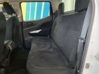 Nissan NP300 Doble Cabina 2019 4p SE L4/2.5 Man A/A Paq. Seg. 2019 Nissan NP300 Doble Cabina Venta Interiores 16